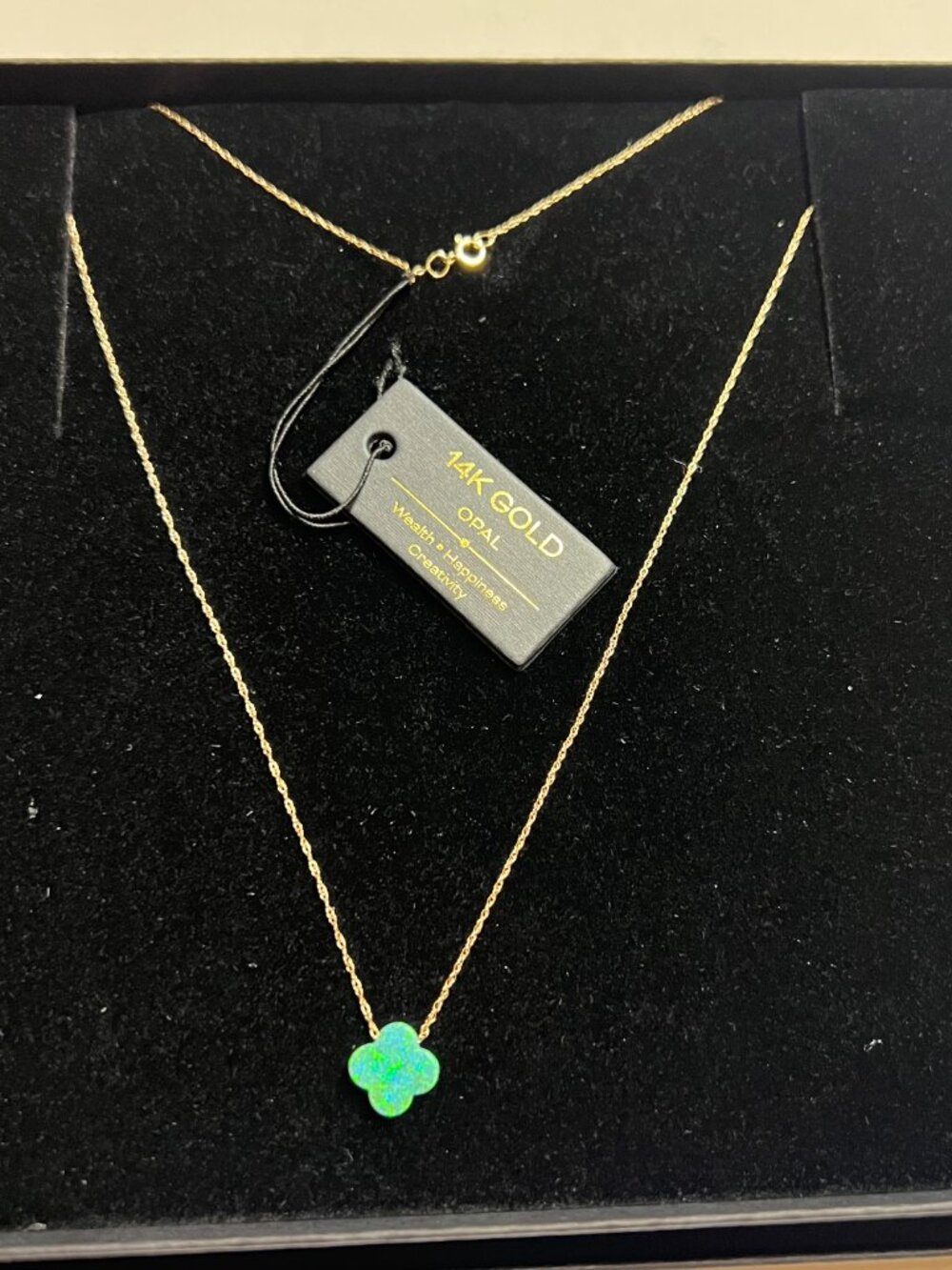 Solid 14k Gold Green Opal cloverleaf Pendant Necklace 16"